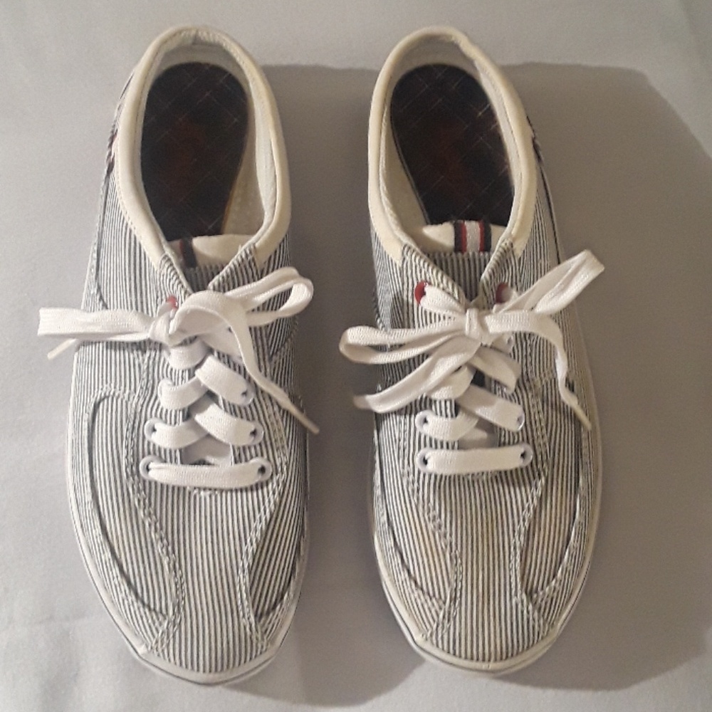 Keds Women White Blue Stripe Cavas Slip on Size 6